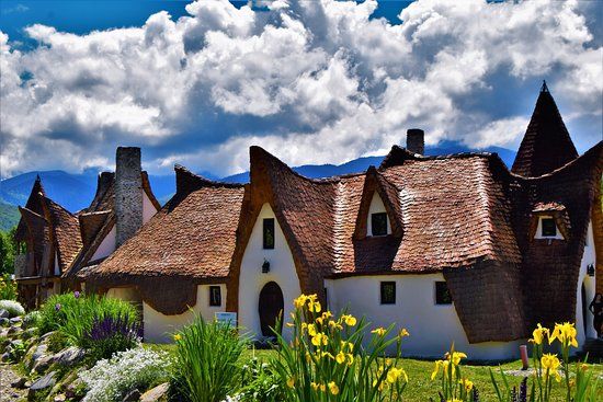 Castelul de Lut Valea Zanelor